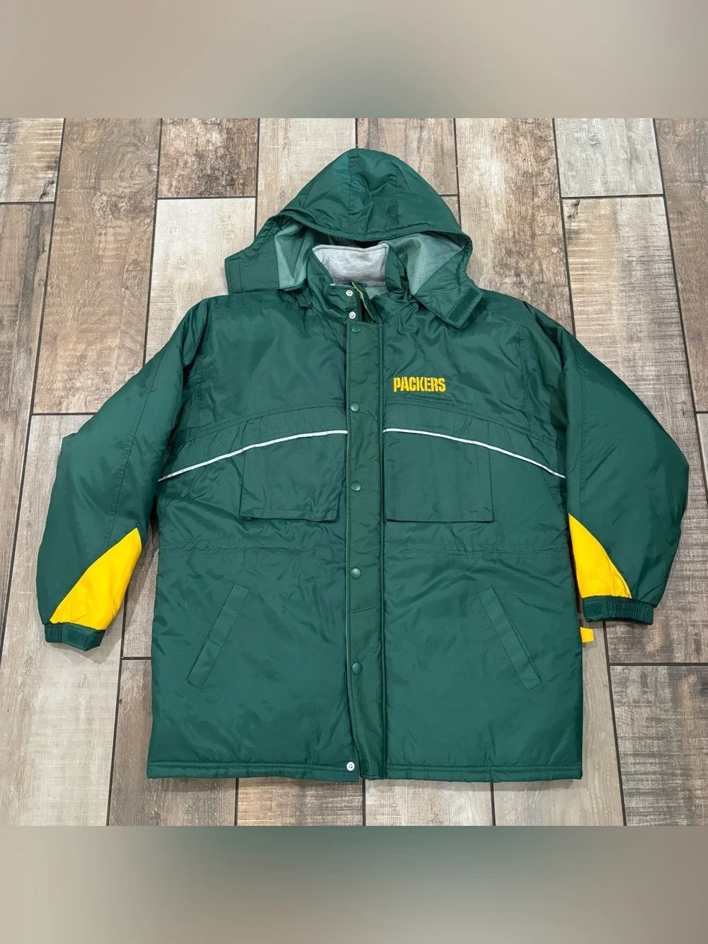 NFL Green Bay Packers green heavyweight puffer jacket  men’s size XL
